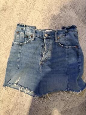 Abercrombie 7” High Rise Dad Short cutoff fray size 29/8